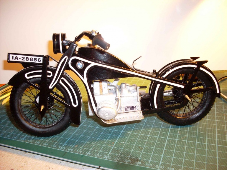 BMW R 16 with side-car (Plná velikost v novém okně) BMW R 16 with side-car