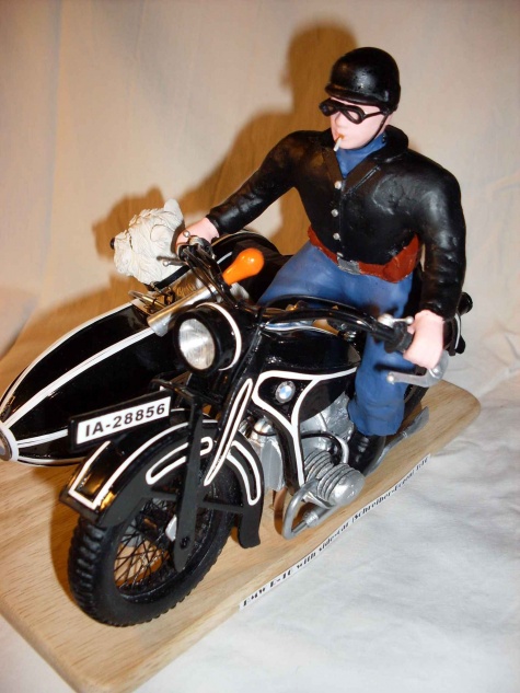 BMW R 16 with side-car