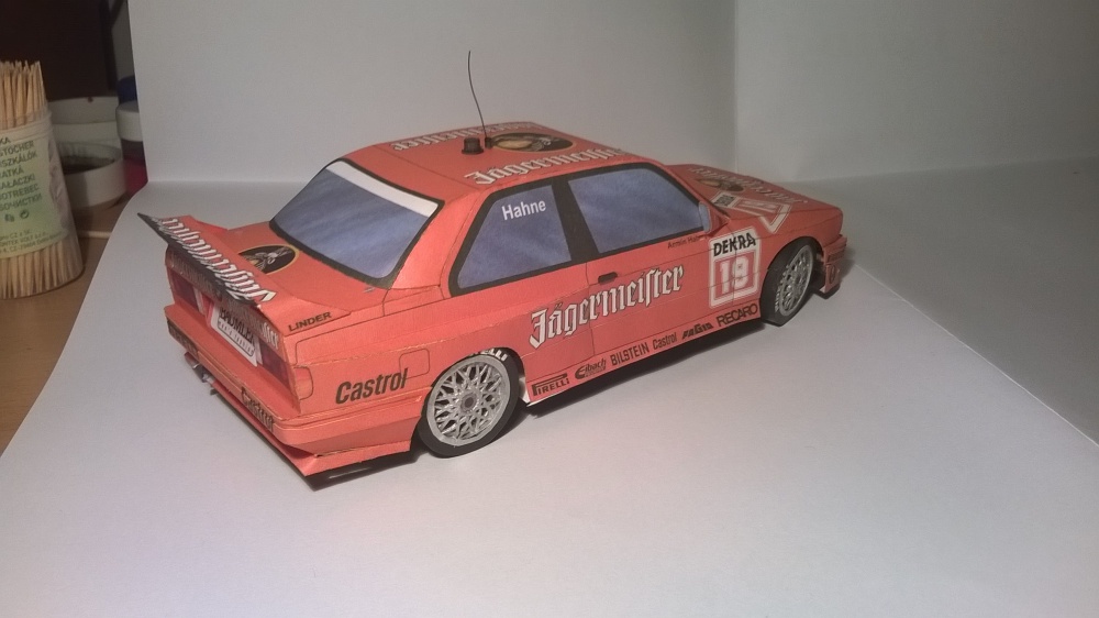 BMW M3 E30 DTM 1992 (Plná velikost v novém okně) BMW M3 E30 DTM 1992