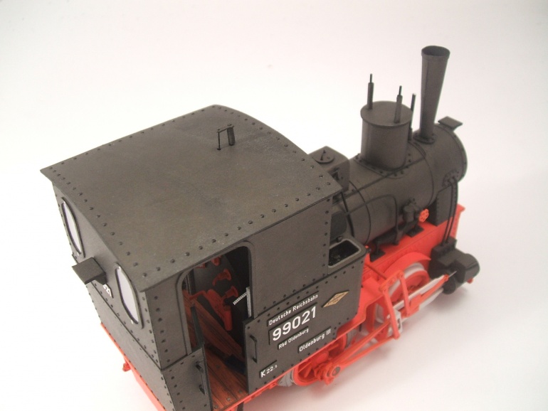 49372