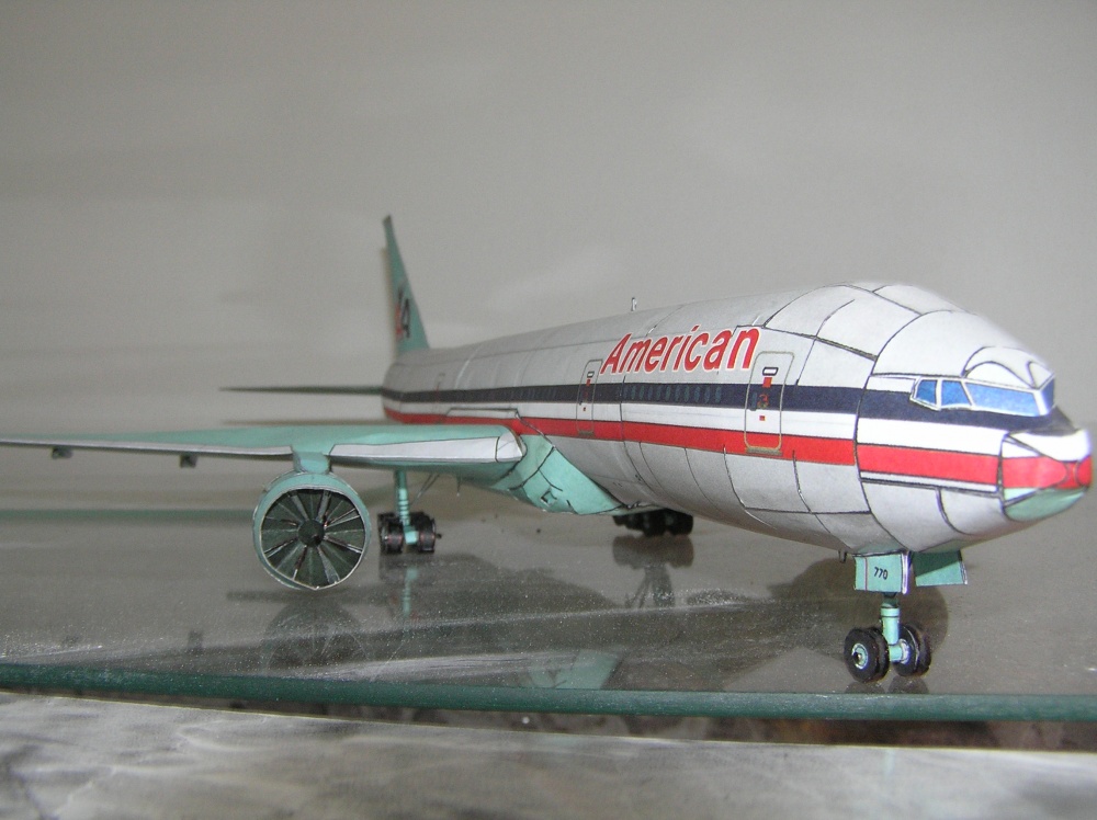 Boeing 777-200 (Plná velikost v novém okně) Boeing 777-200