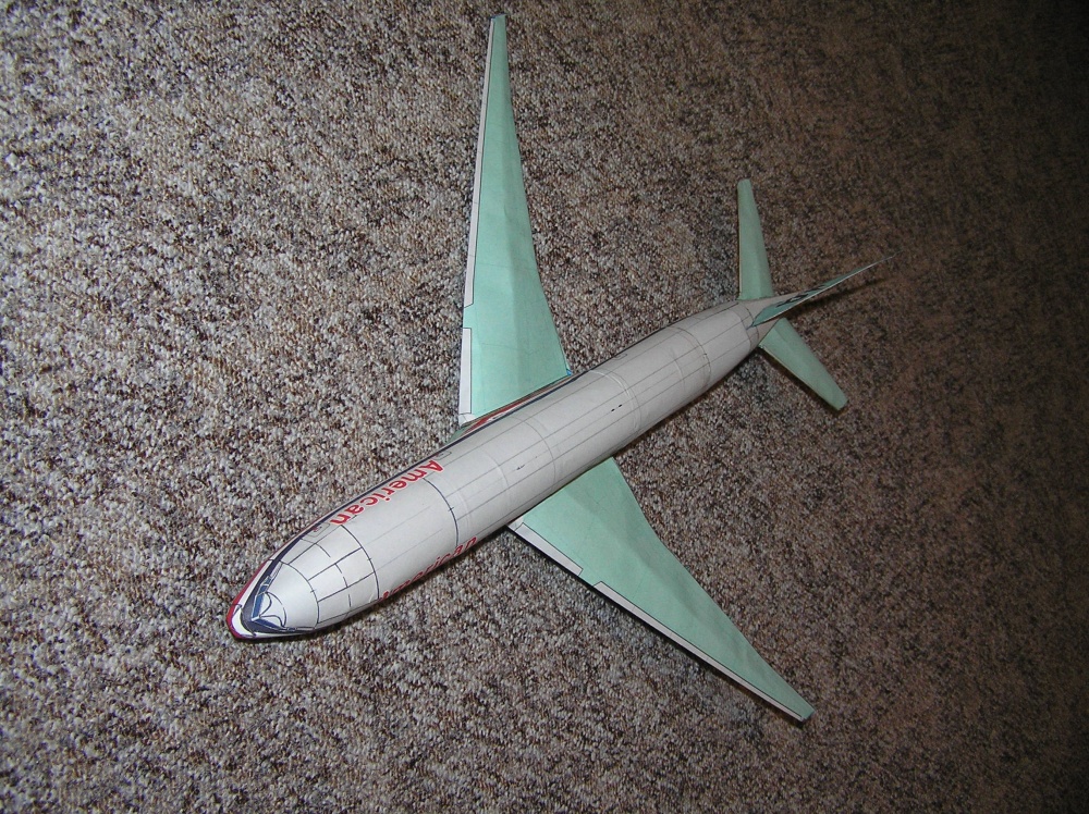 Boeing 777-200 (Plná velikost v novém okně) Boeing 777-200