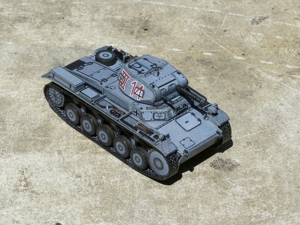 318724