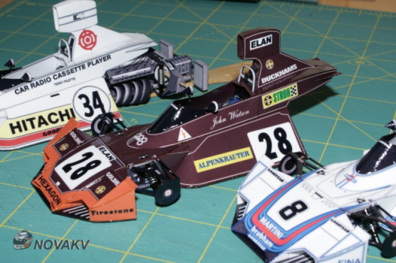Brabham BT44B - 3 verze (Plná velikost v novém okně) Brabham BT44B - 3 verze