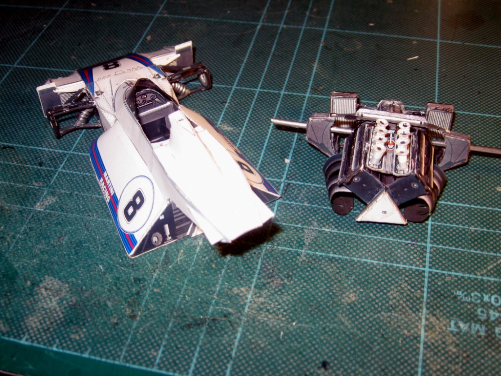Brabham BT44B - C.Pace /1975/ (Plná velikost v novém okně) Brabham BT44B - C.Pace /1975/