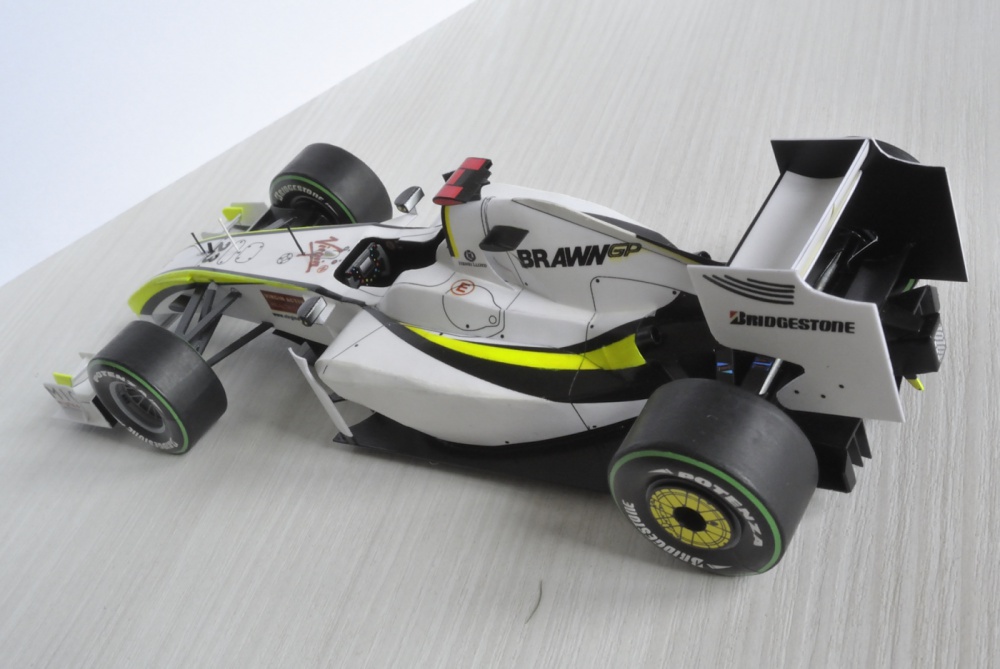 Brawn GP 2009 (Plná velikost v novém okně) Brawn GP 2009
