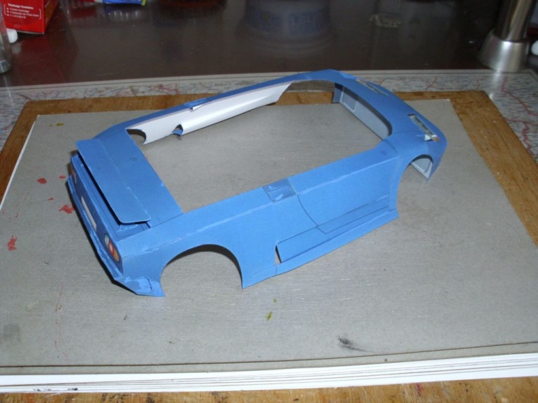 Bugatti EB 110 (Plná velikost v novém okně) Bugatti EB 110
