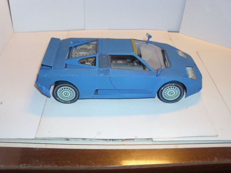 Bugatti EB 110 (Pln� velikost v nov�m okn�) Bugatti EB 110