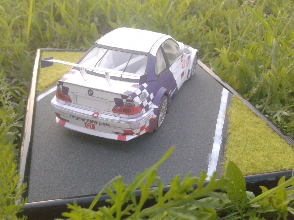 BMW M3 GTR (Plná velikost v novém okně) BMW M3 GTR