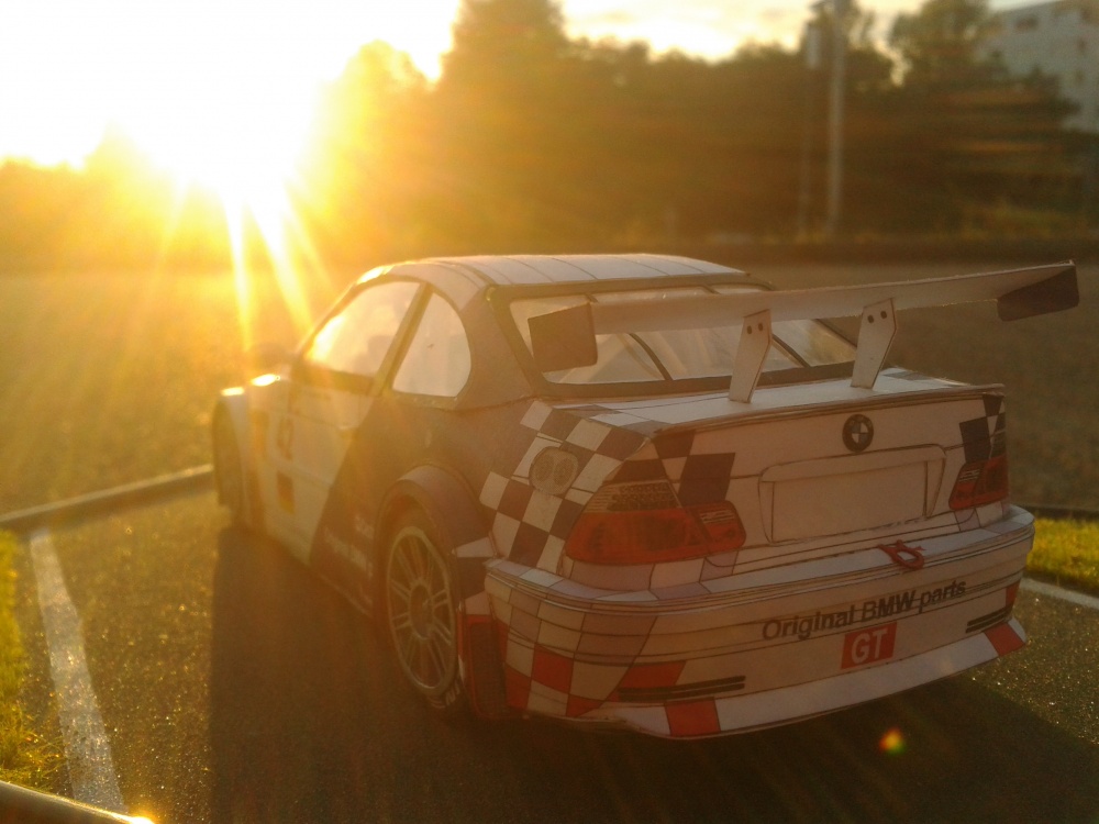 BMW M3 GTR (Plná velikost v novém okně) BMW M3 GTR