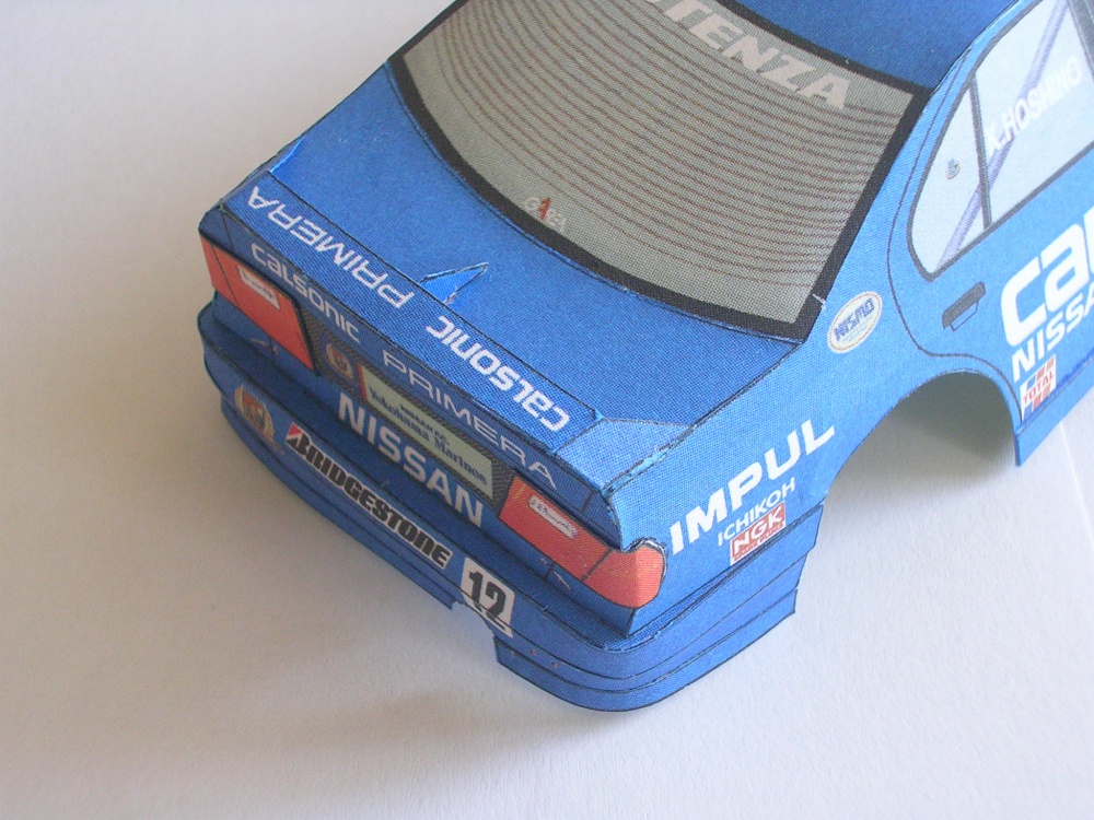 Calsonic Nissan Primera (Plná velikost v novém okně) Calsonic Nissan Primera