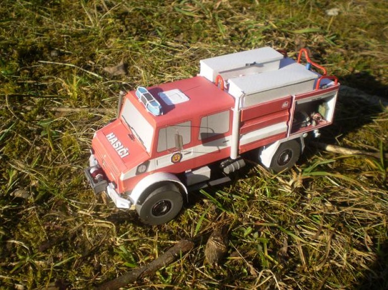 CAS 24 Mercedes Unimog U5000 (Plná velikost v novém okně) CAS 24 Mercedes Unimog U5000