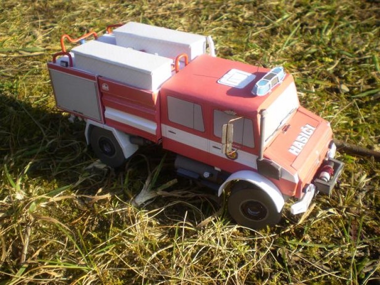 CAS 24 Mercedes Unimog U5000 (Plná velikost v novém okně) CAS 24 Mercedes Unimog U5000