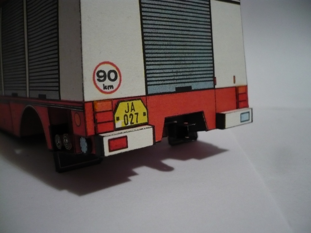 227748