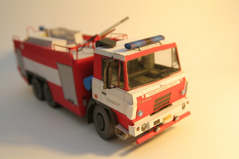 CAS 32 Tatra 815