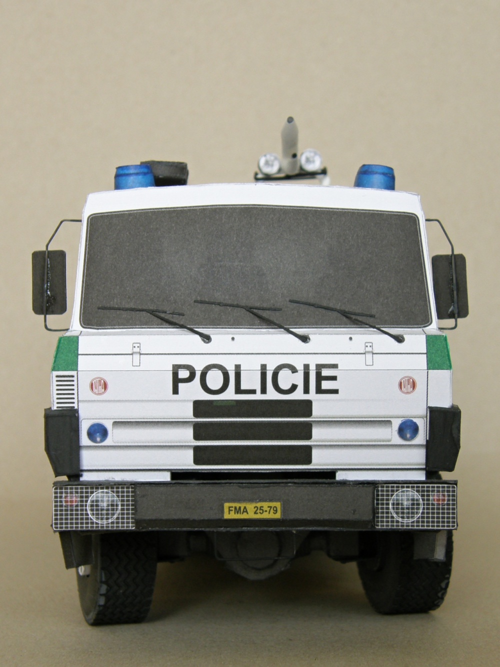 CAS 32 Tatra 815 6x6 POLICIE ČR (Plná velikost v novém okně) CAS 32 Tatra 815 6x6 POLICIE ČR
