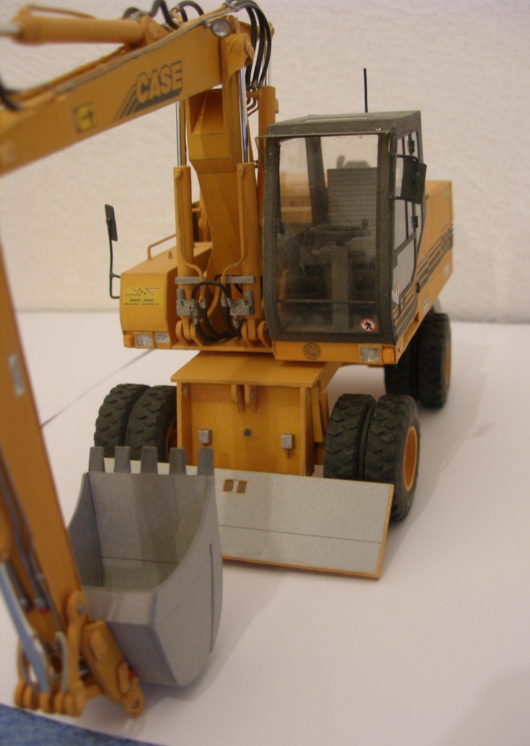 56261
