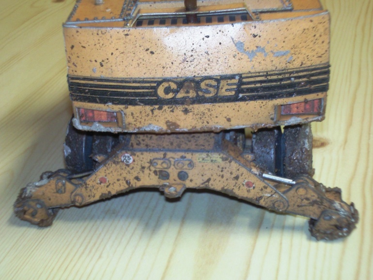 CASE 988 P (Plná velikost v novém okně) CASE 988 P