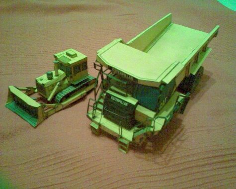 Cat 773F,Caterpillar 988H a T-100M Cat 773F,Caterpillar 988H a T-100M