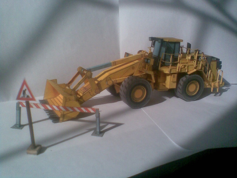 Cat 988H (Plná velikost v novém okně) Cat 988H