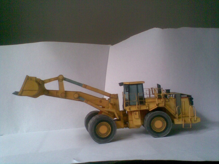 Cat 988H (Plná velikost v novém okně) Cat 988H