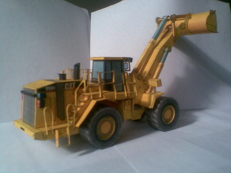 Cat 988H (Plná velikost v novém okně) Cat 988H