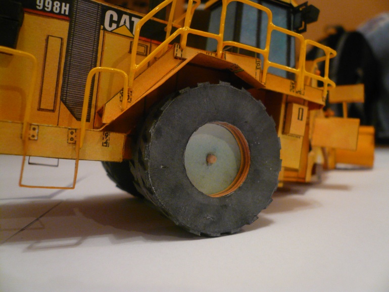 CAT 988H (Plná velikost v novém okně) CAT 988H