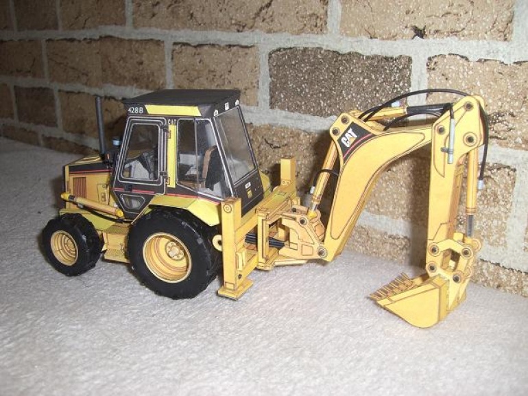 Caterpillar 428 B (Plná velikost v novém okně) Caterpillar 428 B