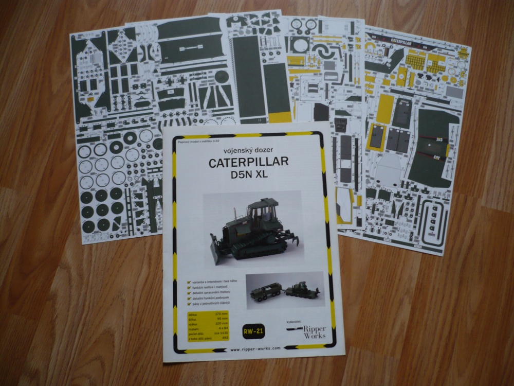 Caterpillar D5N XL (Plná velikost v novém okně) Caterpillar D5N XL