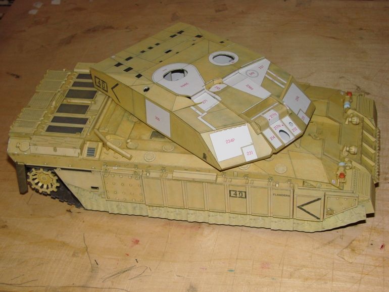 Challenger 2 (Plná velikost v novém okně) Challenger 2