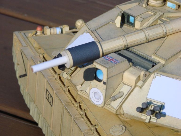 Challenger 2 (Plná velikost v novém okně) Challenger 2