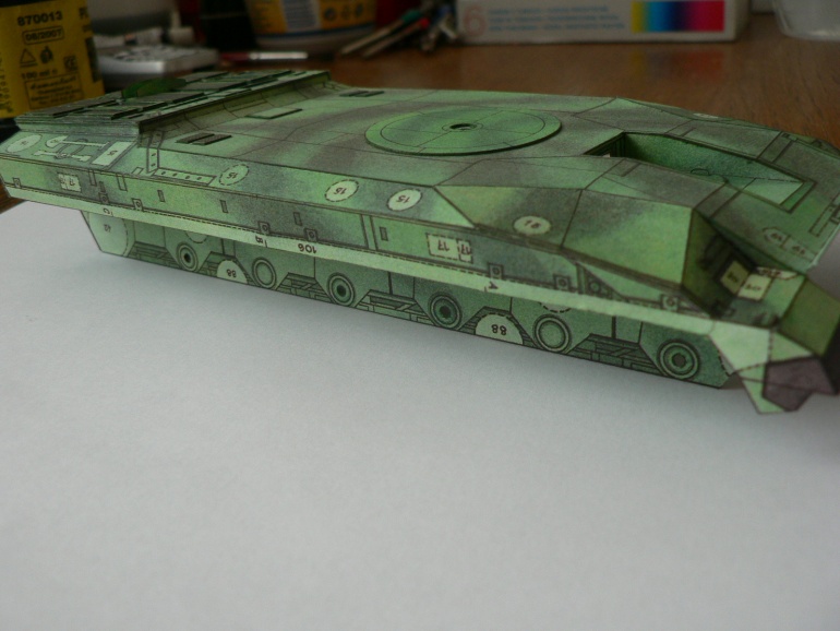 MBT Challenger (Plná velikost v novém okně) MBT Challenger