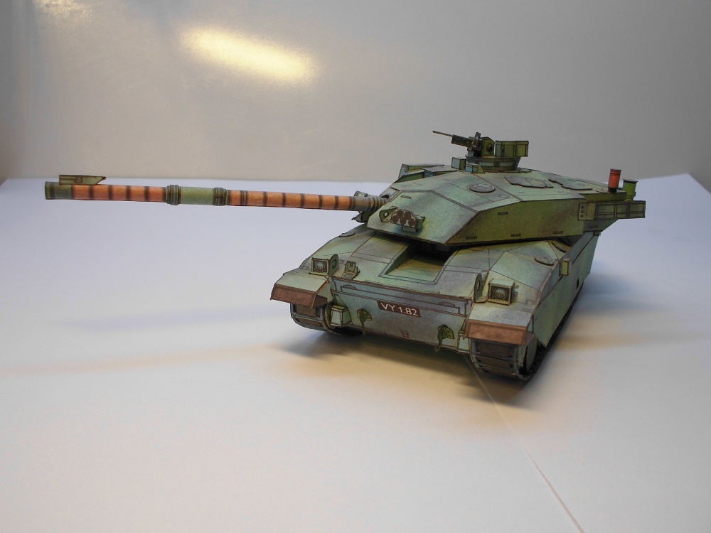 Challenger 1 (Plná velikost v novém okně) Challenger 1