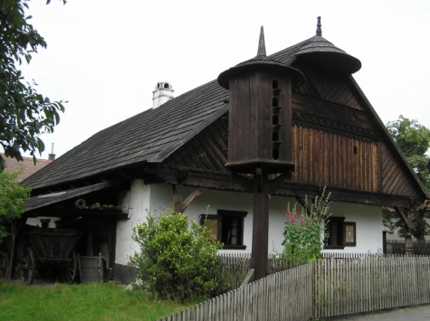 Chalupa z Polabí - foto skutečné stavby Chalupa z Polabí - foto skutečné stavby