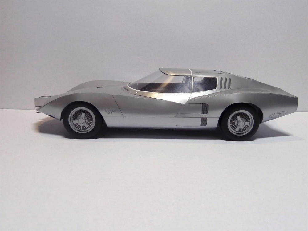 Chevrolet Monza GT Concept (Plná velikost v novém okně) Chevrolet Monza GT Concept