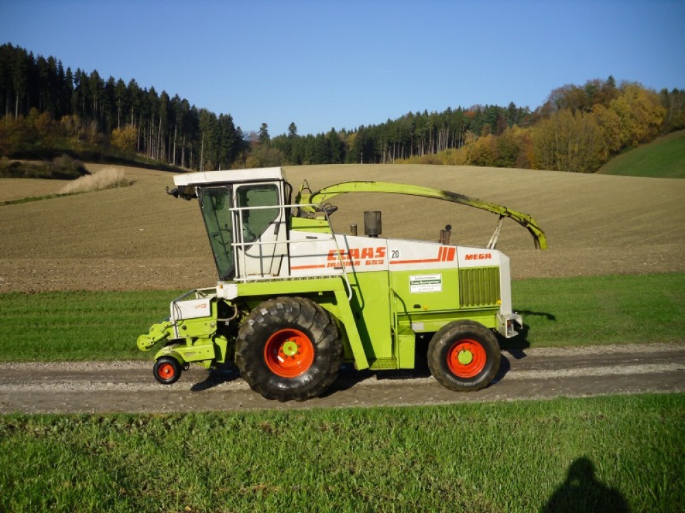 CLAAS JAGUAR 695 (Plná velikost v novém okně) CLAAS JAGUAR 695