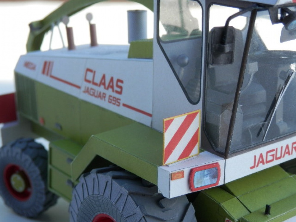 CLAAS JAGUAR 695 (Plná velikost v novém okně) CLAAS JAGUAR 695
