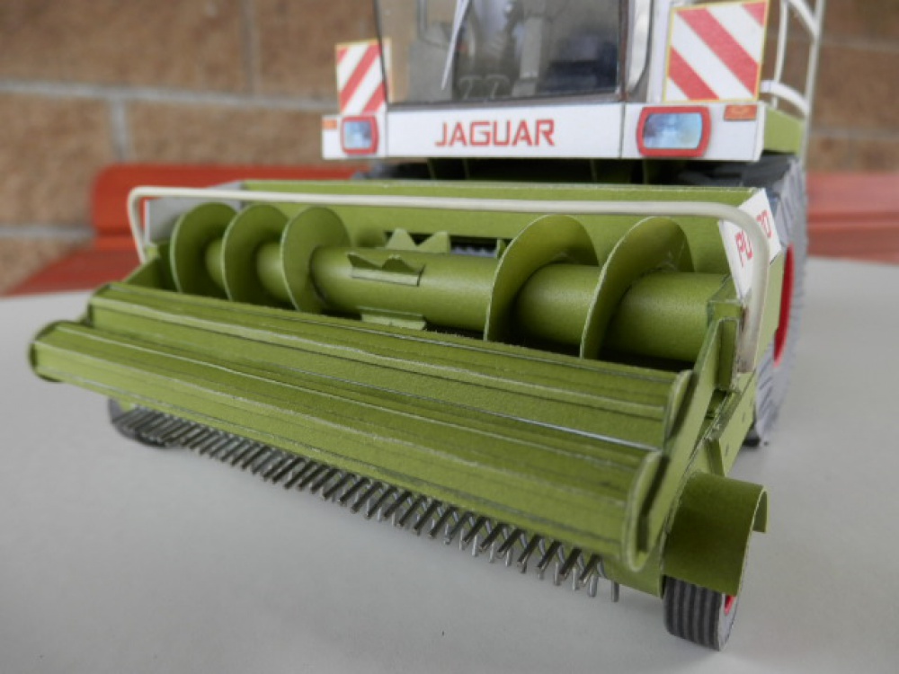 CLAAS JAGUAR 695 (Plná velikost v novém okně) CLAAS JAGUAR 695
