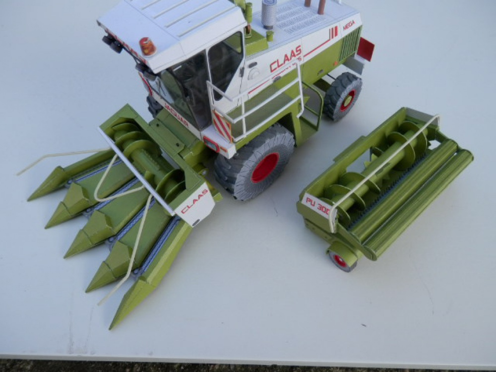CLAAS JAGUAR 695