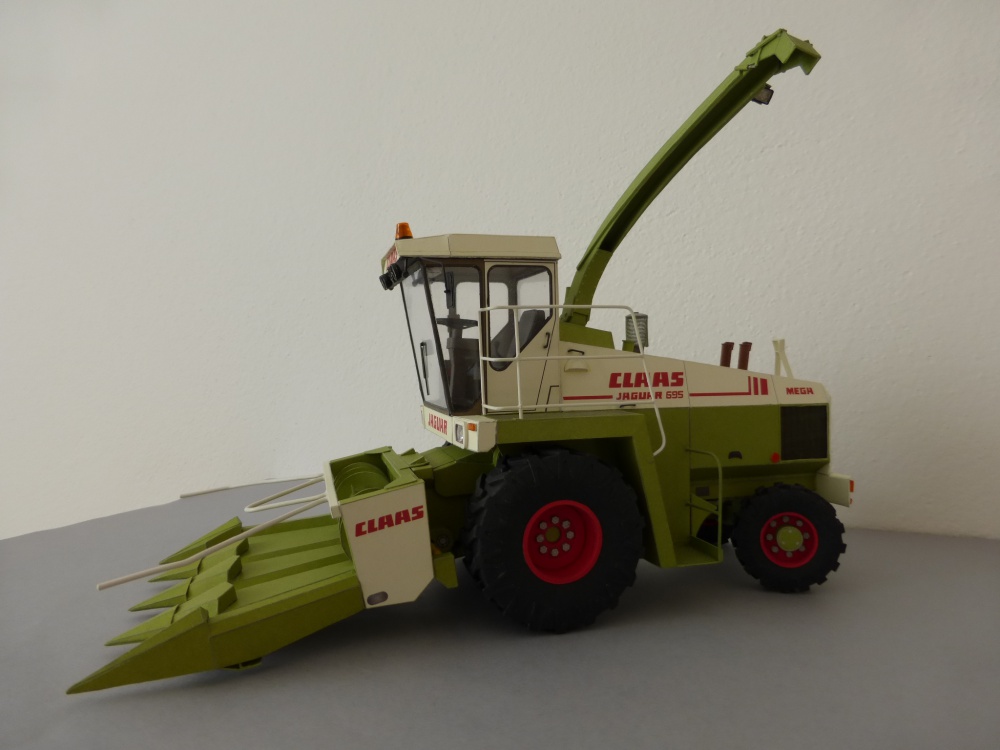 claas-jaguar mega 695 (Plná velikost v novém okně) claas-jaguar mega 695