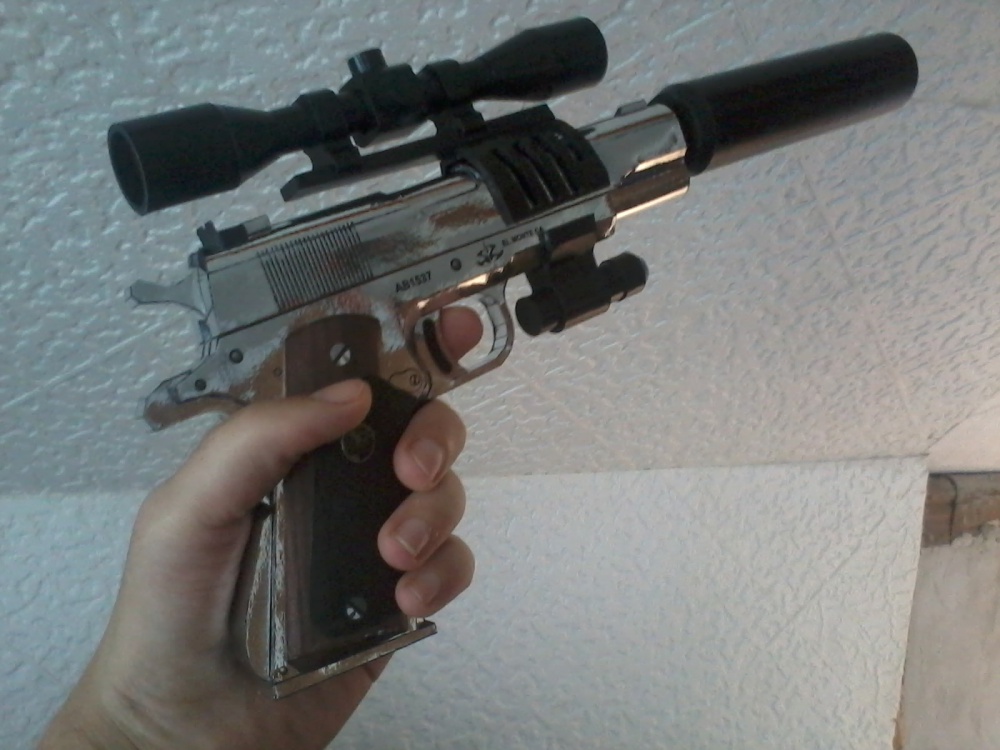 Colt Hitman Silverballer (Plná velikost v novém okně) Colt Hitman Silverballer