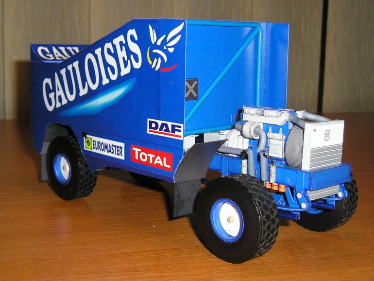 DAF CF 75 FAV 1:32 (Plná velikost v novém okně) DAF CF 75 FAV 1:32
