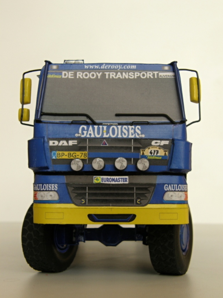 DAF CF 75 FAV Dakar 2004 (Plná velikost v novém okně) DAF CF 75 FAV Dakar 2004