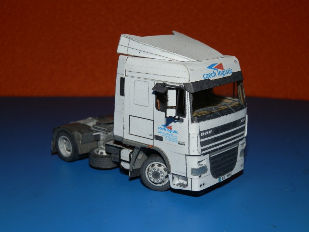Daf XF 105 Space Cab 4x2 (Plná velikost v novém okně) Daf XF 105 Space Cab 4x2