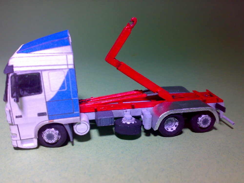 Daf XF 95 hákový nosič kontejnerů (Plná velikost v novém okně) Daf XF 95 hákový nosič kontejnerů