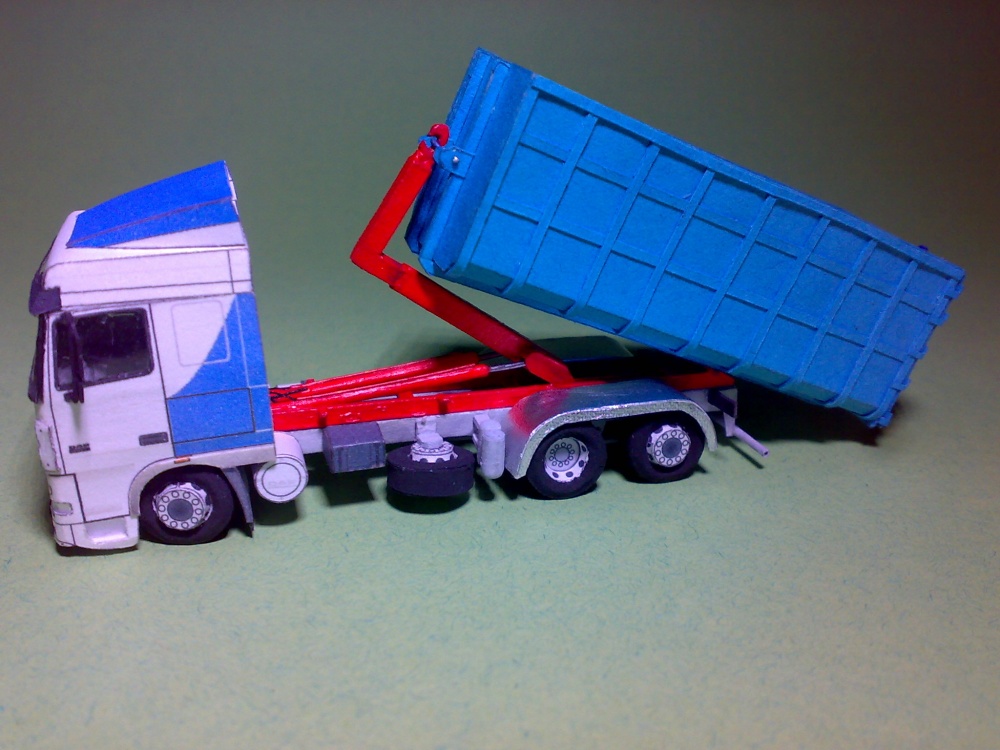 Daf XF 95 hákový nosič kontejnerů (Plná velikost v novém okně) Daf XF 95 hákový nosič kontejnerů