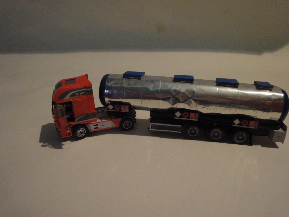 DAF 106XF+NÁVĚS LABERET SR2 (Plná velikost v novém okně) DAF 106XF+NÁVĚS LABERET SR2