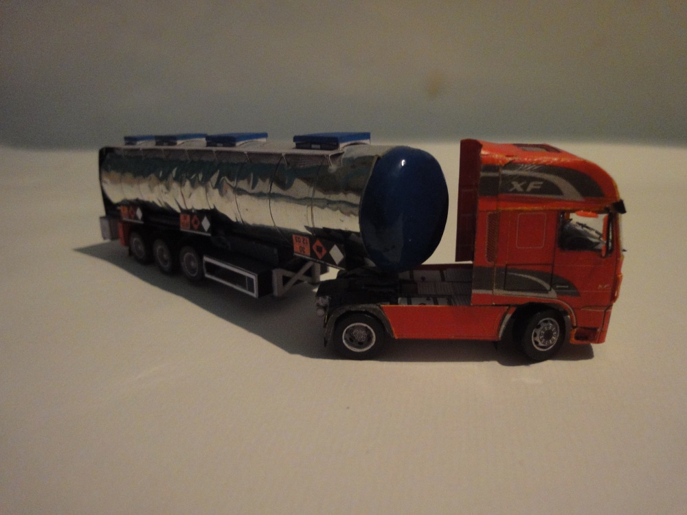 DAF 106XF+NÁVĚS LABERET SR2 (Plná velikost v novém okně) DAF 106XF+NÁVĚS LABERET SR2