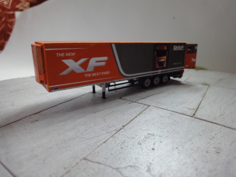 DAF 106XF+NÁVĚS LABERET SR2 DAF 106XF+NÁVĚS LABERET SR2
