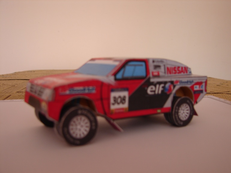 Dakar trucks and cars (Plná velikost v novém okně) Dakar trucks and cars